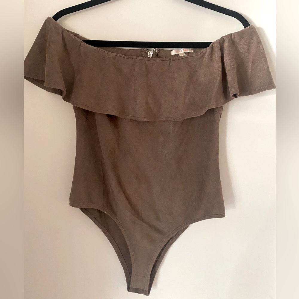 Luxxel Velvet bodysuit